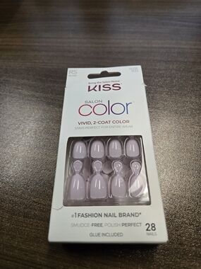 Kiss Salon Color Press-On Nails in Pale Lavender